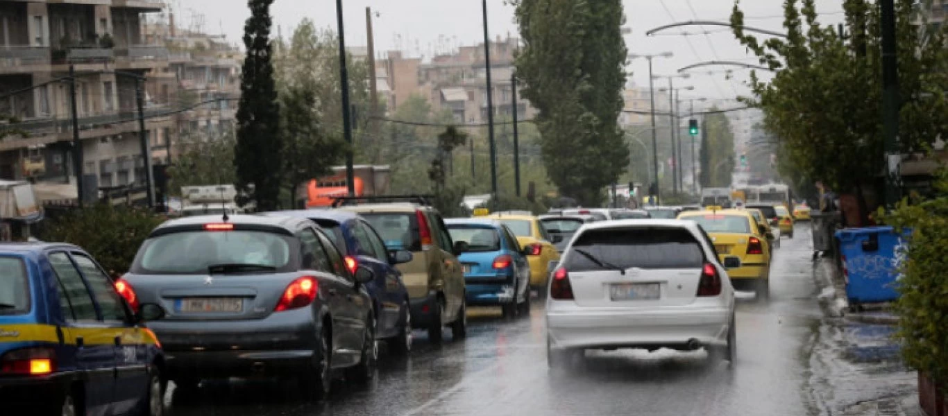 Κίνηση στους δρόμους της Αθήνας - Που υπάρχει μποτιλιάρισμα